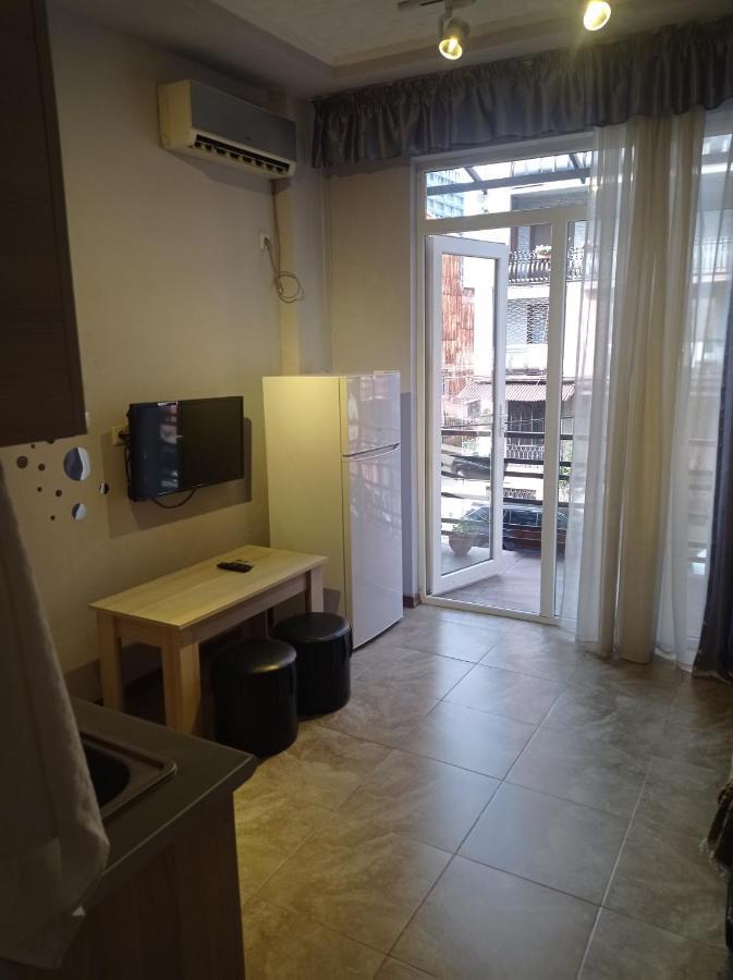 Guesthouse Melikishvili 57 Batumi Bagian luar foto