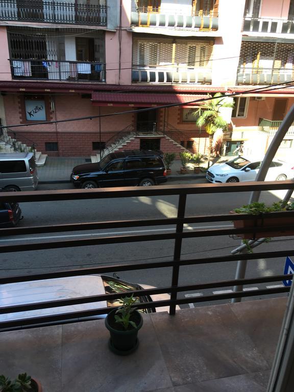Guesthouse Melikishvili 57 Batumi Bagian luar foto